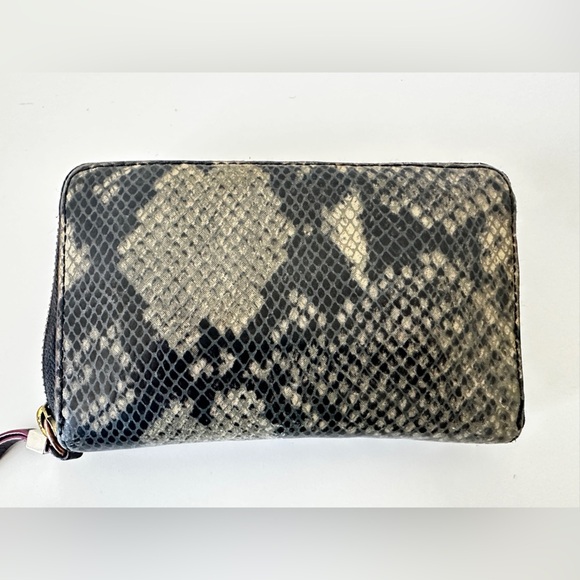Stella and Dot Snakeskin Wallet - Picture 4 of 6